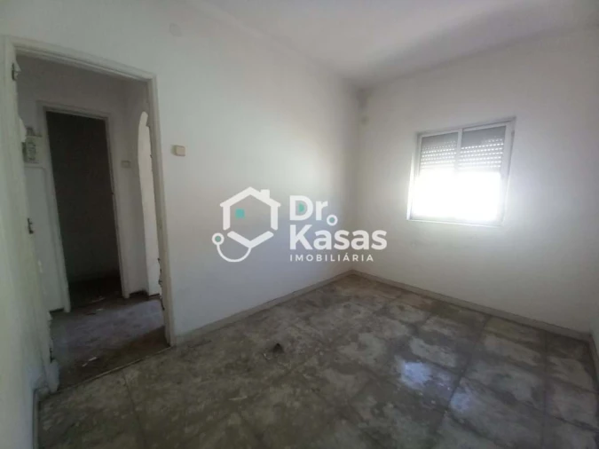 Apartamento T1 para Venda em Baixa da Banheira e Vale da Amoreira Foto 4
