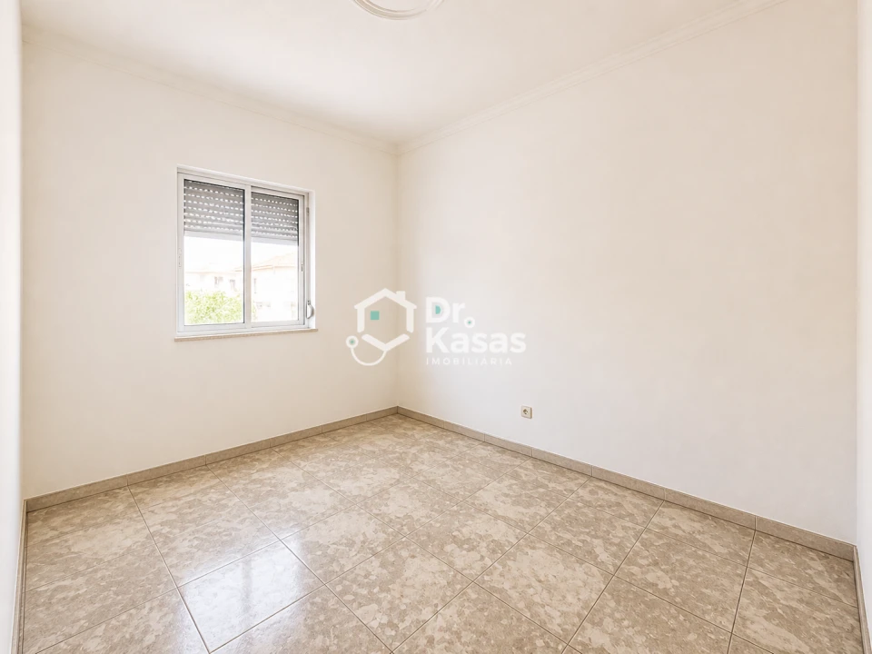 Apartamento T1 para Venda em Baixa da Banheira e Vale da Amoreira Foto 11