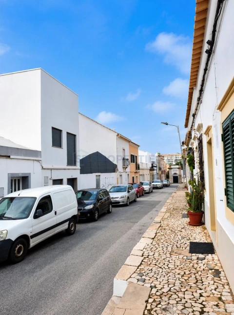 Terreno para Venda em Faro (Sé e São Pedro)