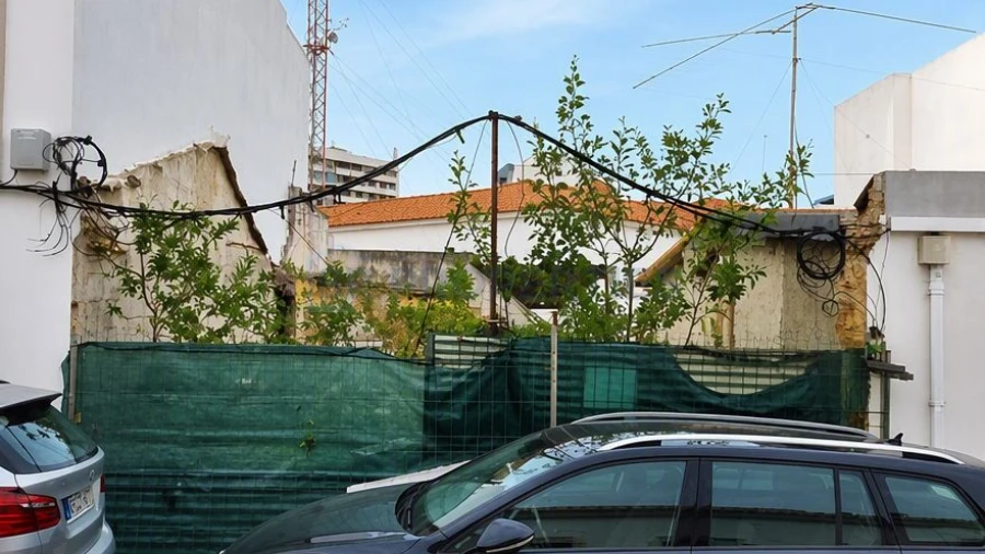Terreno para Venda em Faro (Sé e São Pedro)