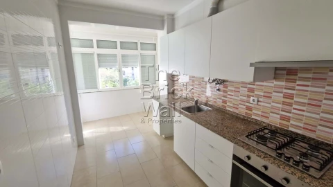 Apartamento T2 para Arrendamento em Póvoa de Santa Iria e Forte da Casa