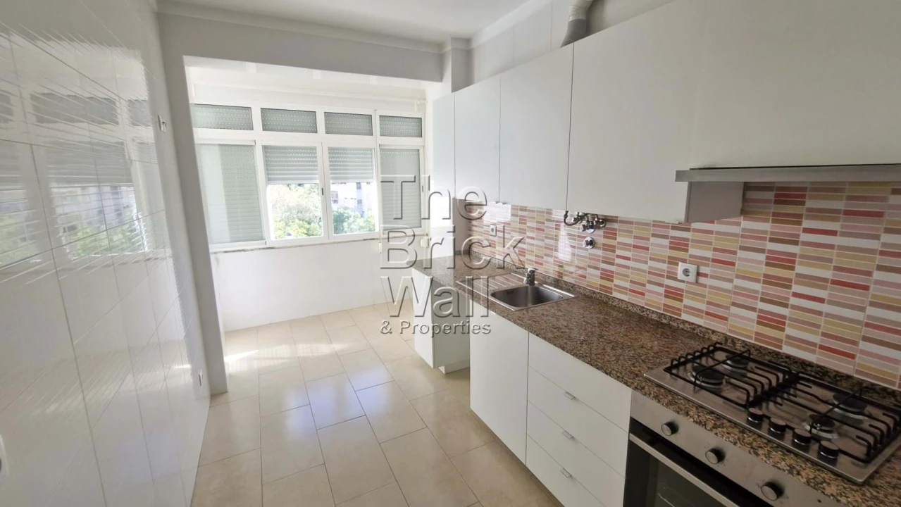 Apartamento T2 para Arrendamento em Póvoa de Santa Iria e Forte da Casa Foto 1