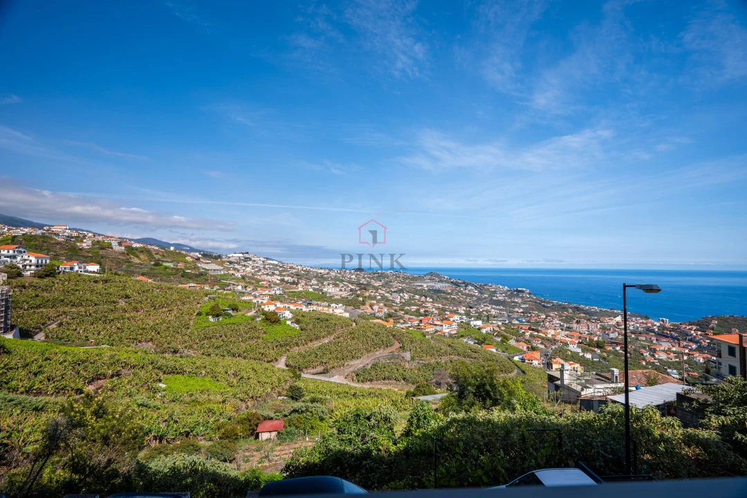 Apartamento T2 para Venda em Estreito de Camara de Lobos Foto 2