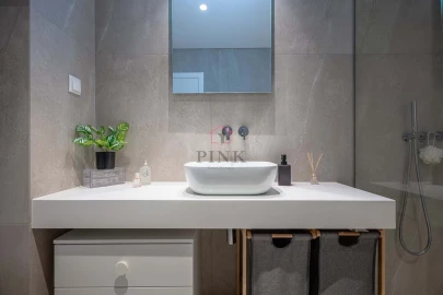 Apartamento T2 para Venda em Estreito de Camara de Lobos