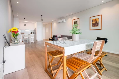 Apartamento T2 para Venda em Estreito de Camara de Lobos