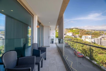 Apartamento T2 para Venda em Estreito de Camara de Lobos