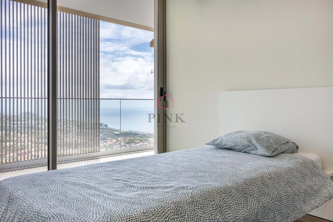 Apartamento T2 para Venda em Estreito de Camara de Lobos Foto 10