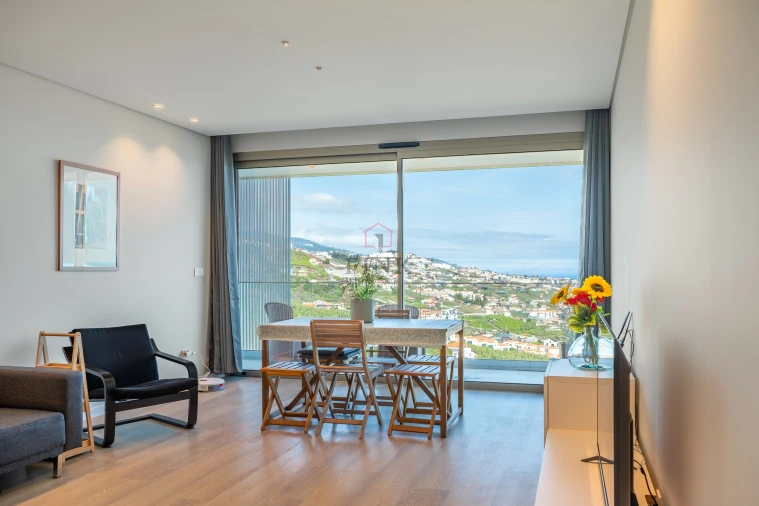 Apartamento T2 para Venda em Estreito de Camara de Lobos Foto 7