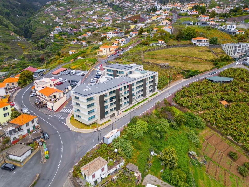 Apartamento T2 para Venda em Estreito de Camara de Lobos Foto 21