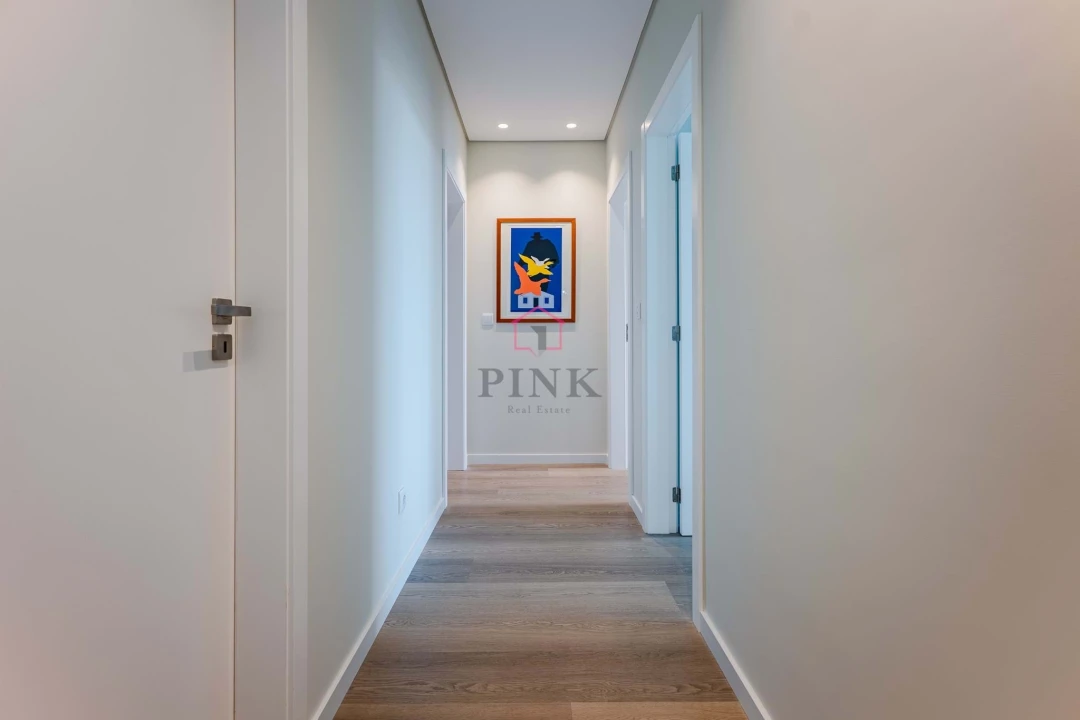 Apartamento T2 para Venda em Estreito de Camara de Lobos Foto 13