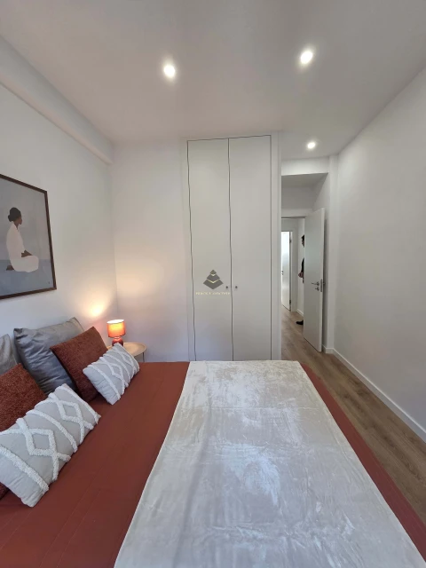 Apartamento T2 para Venda em Benfica