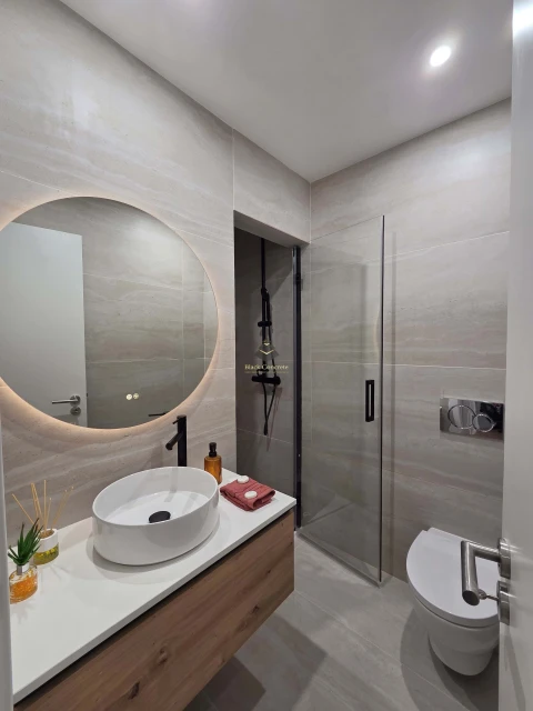 Apartamento T2 para Venda em Benfica