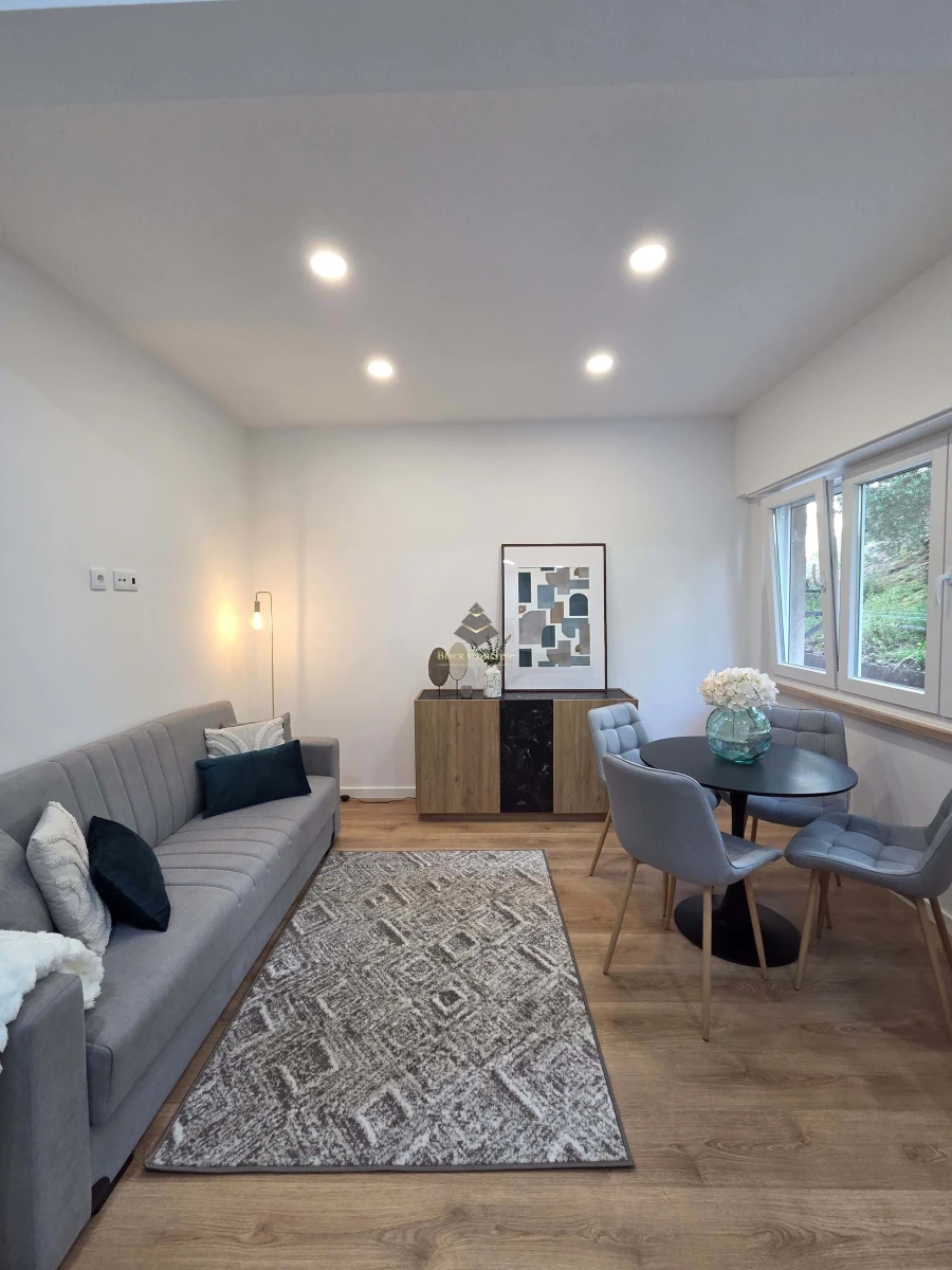 Apartamento T2 para Venda em Benfica Foto 4