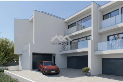 Moradia T3 para Venda em Gondomar (São Cosme), Valbom e Jovim