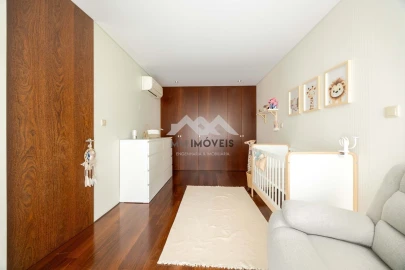 Moradia T4 para Venda em Ermesinde