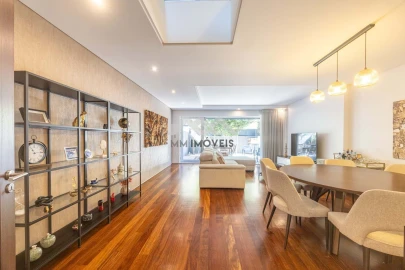 Moradia T4 para Venda em Ermesinde