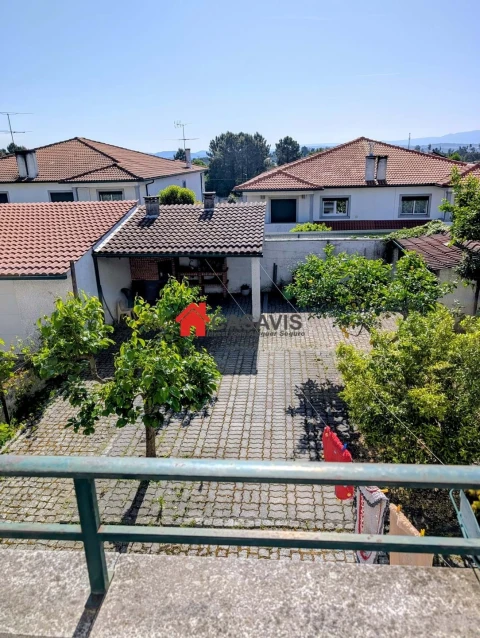 Moradia T5 para Venda em Rio de Loba