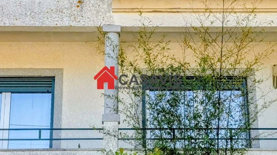 Moradia T5 para Venda em Rio de Loba