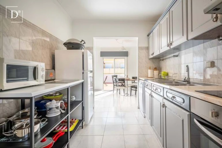 Apartamento T1 para Venda em Olhão Foto 5