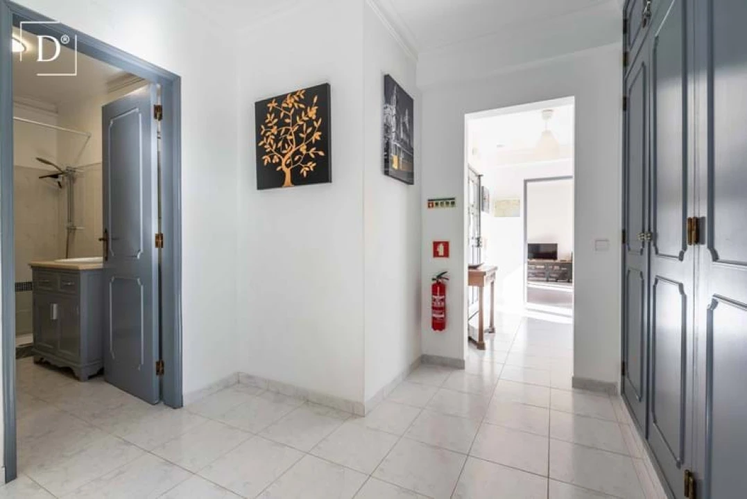 Apartamento T1 para Venda em Olhão Foto 14
