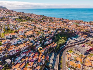 Moradia T3 para Venda em Funchal (Santa Maria Maior)