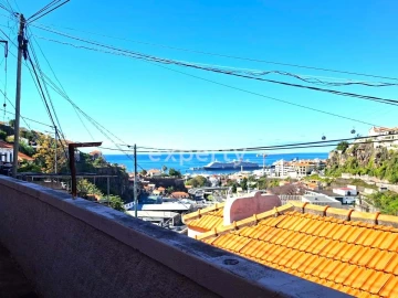 Moradia T3 para Venda em Funchal (Santa Maria Maior)