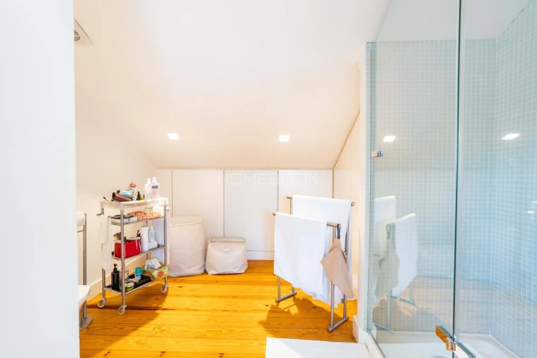 Apartamento T2 para Venda em Arroios Foto 12