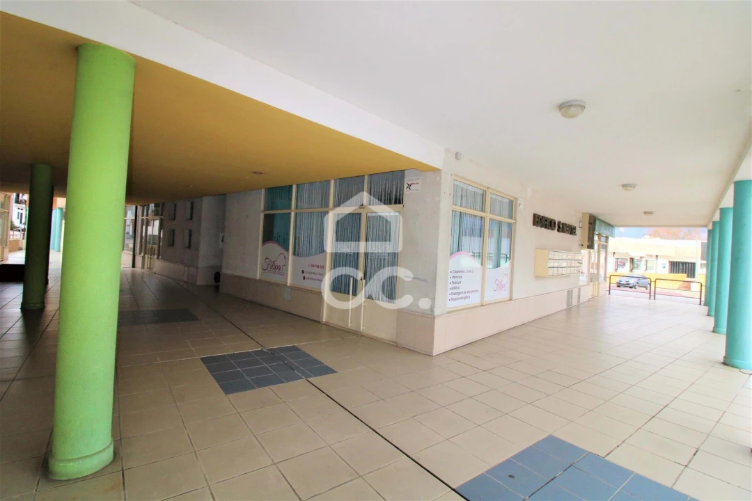 Negócio para Arrendamento em Santa Maria Maior Foto 8