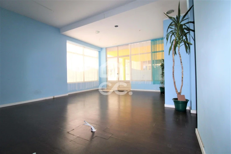 Negócio para Arrendamento em Santa Maria Maior Foto 3