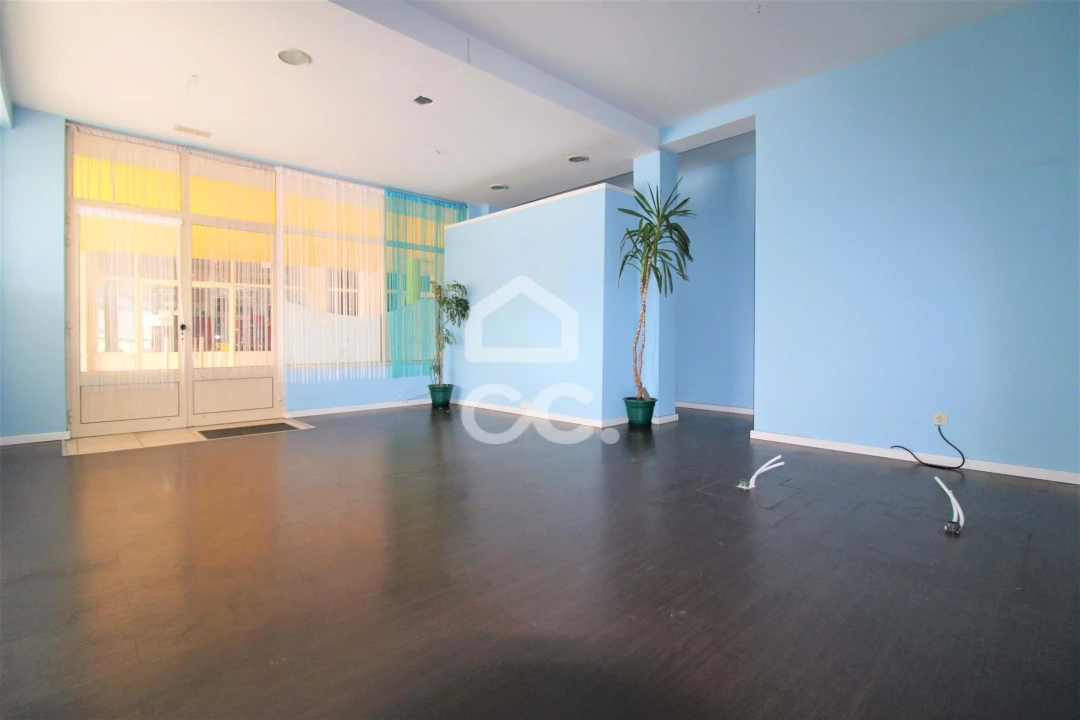 Negócio para Arrendamento em Santa Maria Maior Foto 2