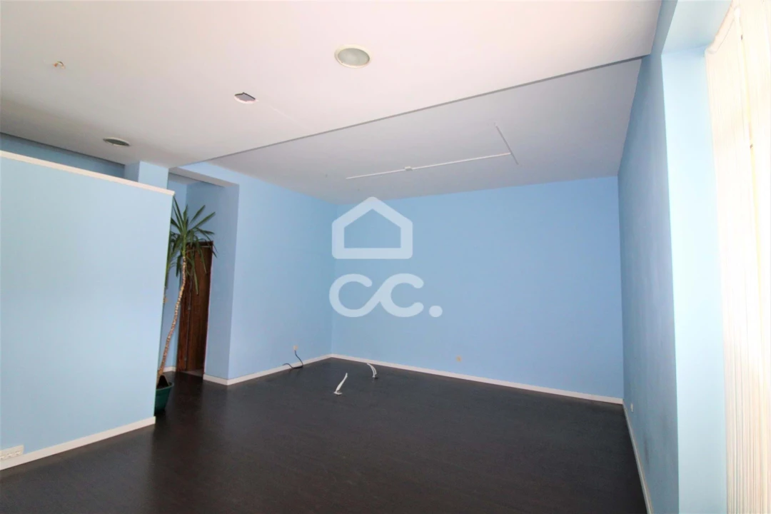 Negócio para Arrendamento em Santa Maria Maior Foto 1