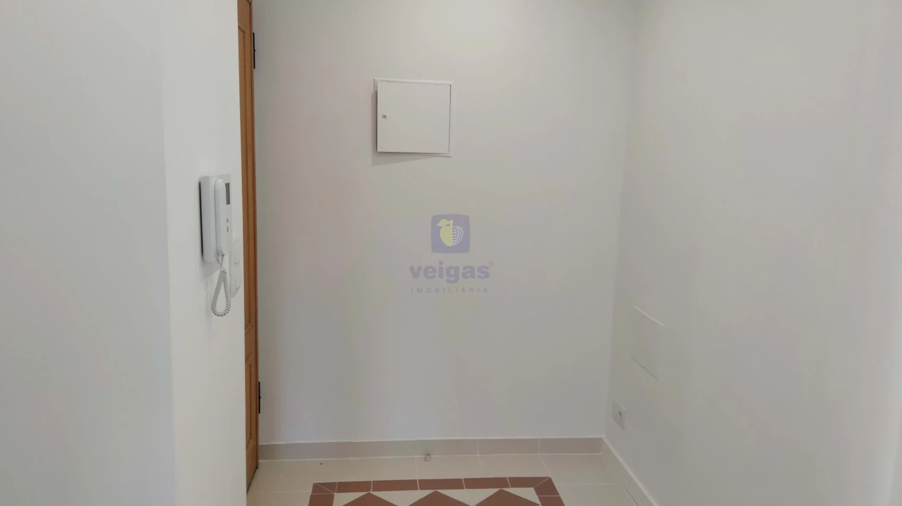 Apartamento T3 para Venda em Laranjeiro e Feijó Foto 3