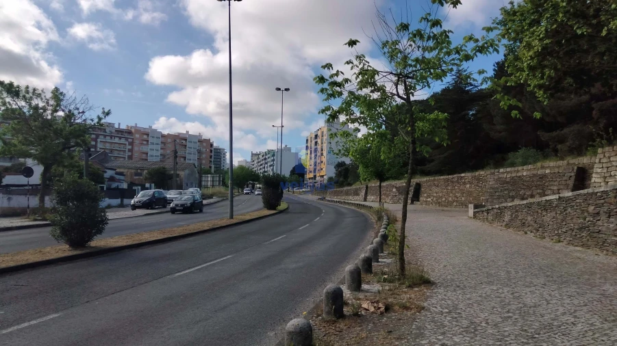 Apartamento T3 para Venda em Laranjeiro e Feijó Foto 35