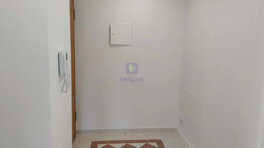 Apartamento T3 para Venda em Laranjeiro e Feijó Foto 3