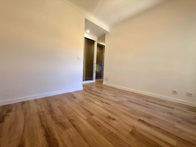 Apartamento T3 para Venda em Laranjeiro e Feijó Foto 10