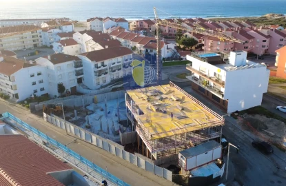 Apartamento T4 para Venda em Atouguia da Baleia