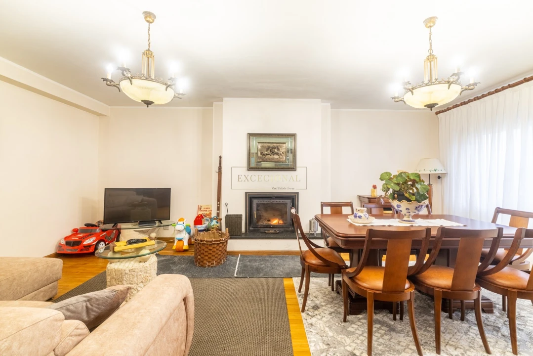 Moradia T4 para Venda em Santa Marinha e São Pedro da Afurada Foto 39