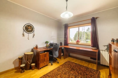 Moradia T4 para Venda em Santa Marinha e São Pedro da Afurada