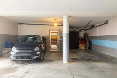 Moradia T4 para Venda em Santa Marinha e São Pedro da Afurada