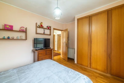 Moradia T4 para Venda em Santa Marinha e São Pedro da Afurada