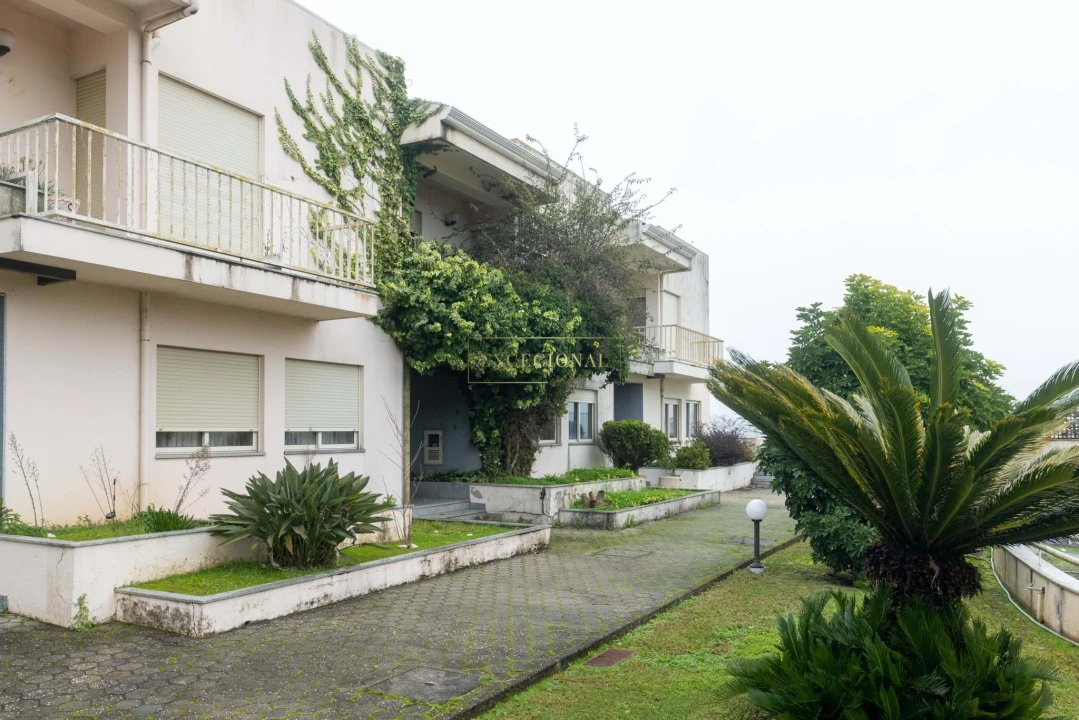 Moradia T4 para Venda em Santa Marinha e São Pedro da Afurada Foto 4