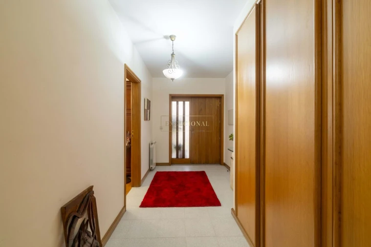 Moradia T4 para Venda em Santa Marinha e São Pedro da Afurada Foto 45