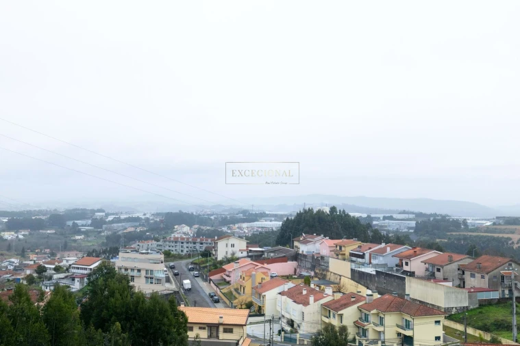 Moradia T4 para Venda em Santa Marinha e São Pedro da Afurada Foto 7