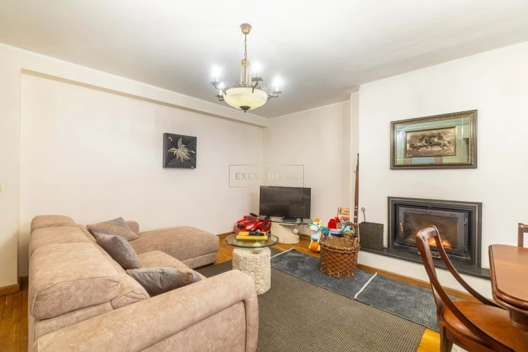 Moradia T4 para Venda em Santa Marinha e São Pedro da Afurada Foto 38