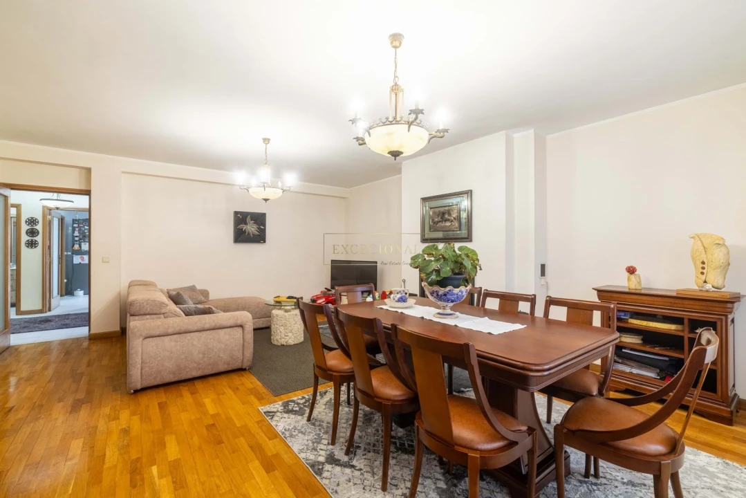 Moradia T4 para Venda em Santa Marinha e São Pedro da Afurada Foto 40