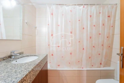 Apartamento T3 para Venda em Camara de Lobos