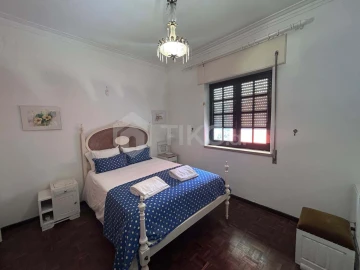 Moradia T7 para Venda em Almeirim