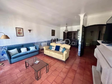 Moradia T7 para Venda em Almeirim