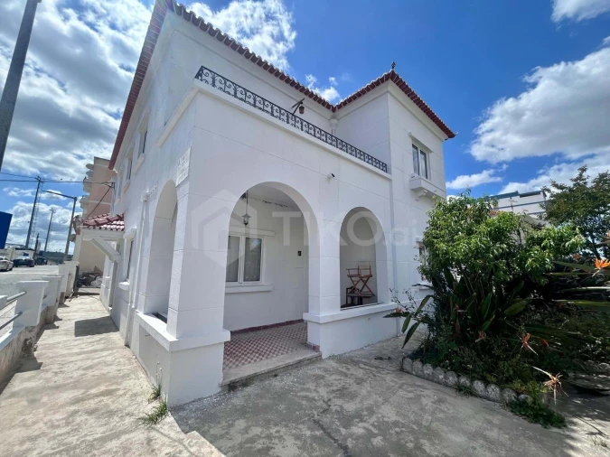 Moradia T6 para Venda em Carregado e Cadafais Foto 5