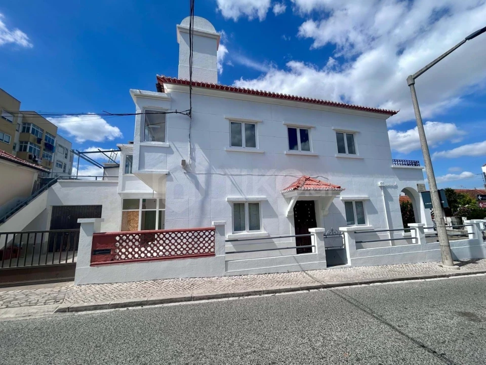 Moradia T6 para Venda em Carregado e Cadafais Foto 1